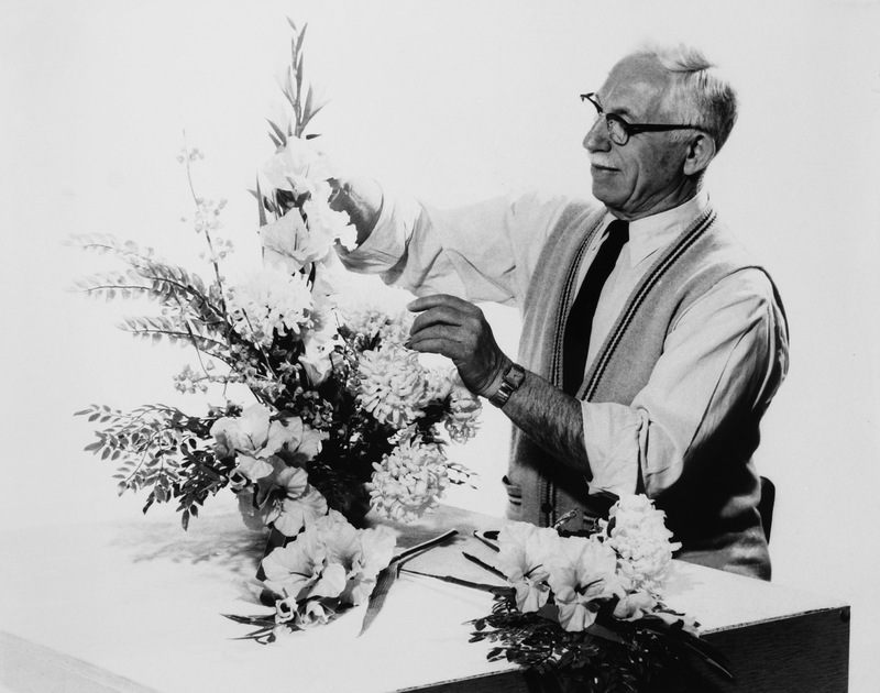 Michele D'Agnillo, Adding Masterful Finishing Touches to His Floral Arrangement Design