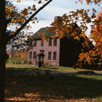 Connecticut: Historic Saltbox House